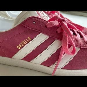 Pink Adidas Gazelle Snickers